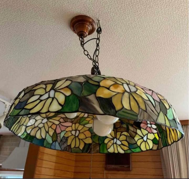 ステンドグラス　天井照明　照明　シェード　花柄　札幌　シーリングライト