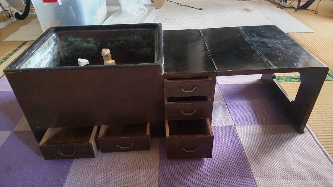 1080です☆彡火鉢．囲炉裏．木製箱火鉢引き出し、折りたたみテーブル付き