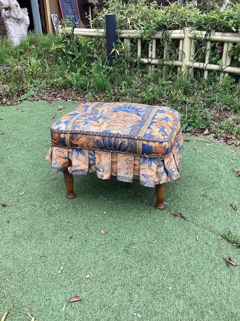 飛騨家具　キツツキマーク　穂高シリーズ　オットマン　スツール