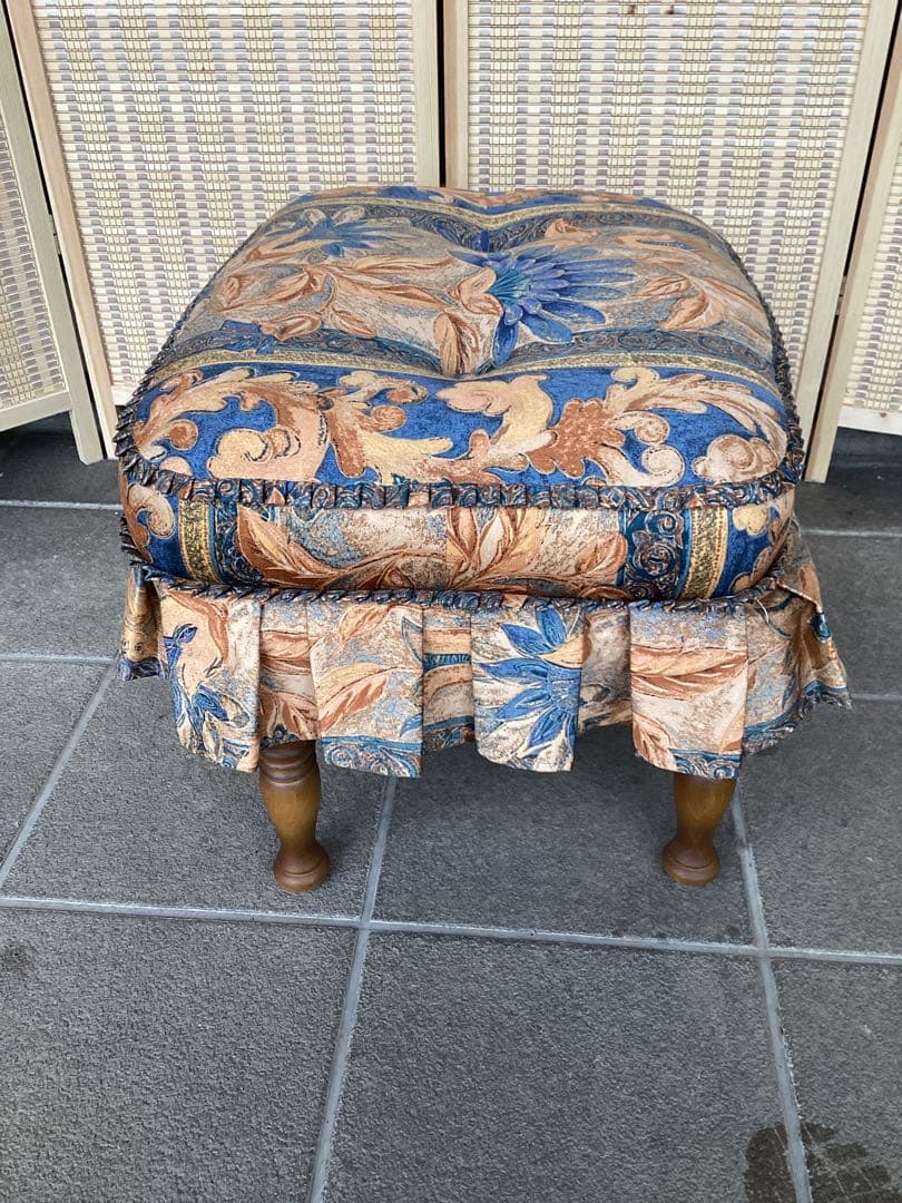 飛騨家具　キツツキマーク　穂高シリーズ　オットマン　スツール