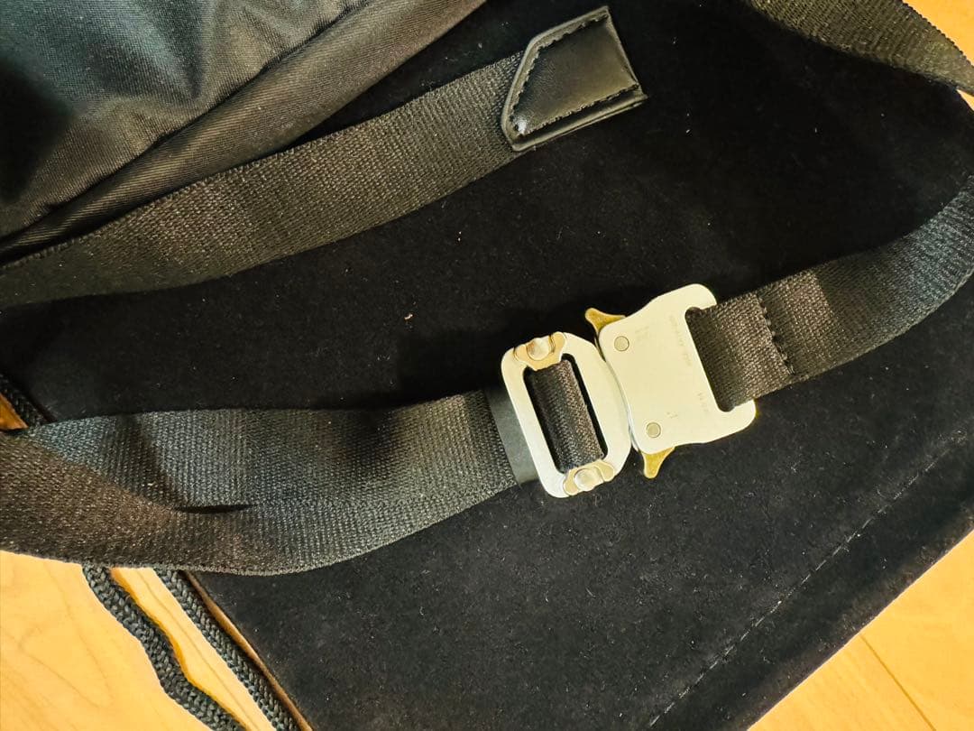 Alyx アリクス　ショルダーバッグ　男女兼用