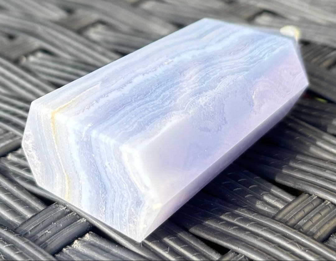 【天然石】タワー　空色縞瑪瑙　ブルーレースアゲート