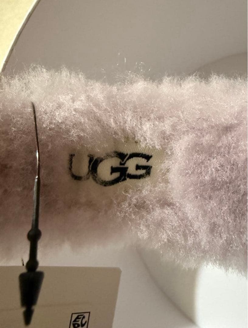【MY】　UGG 耳あて・イヤーマフ　ASHEN ROSE