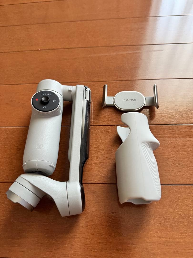 【美品 】Insta360 Flow スマートフォンスタビライザー