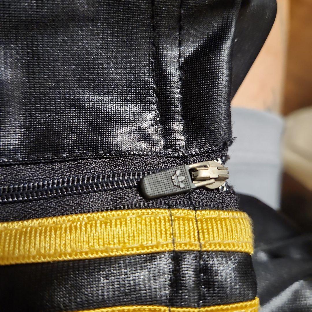 バナ　　アディダス　レザートラックジャケット　　パーカー