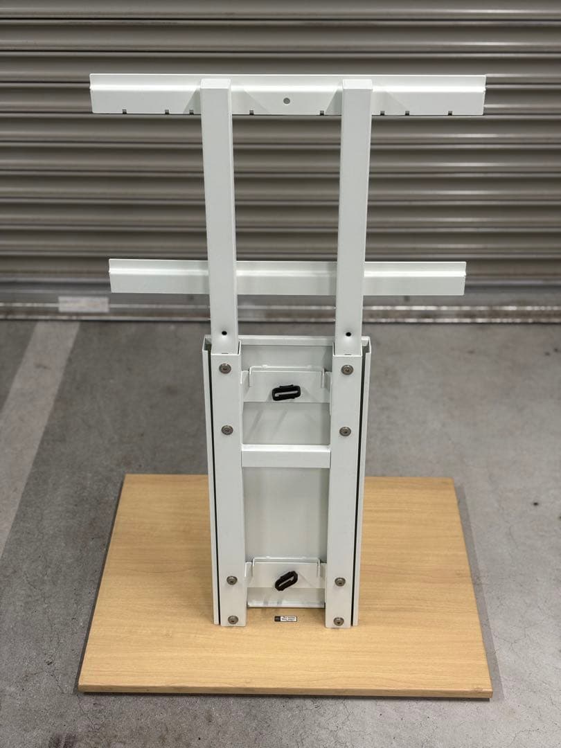 EQUALS WALL V2 ロータイプ キャスター ホワイト テレビ台