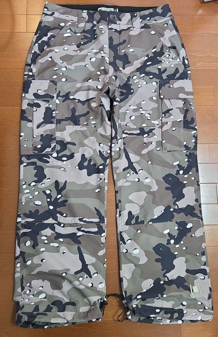 L1 スノーボードパンツ カモフラージュ柄