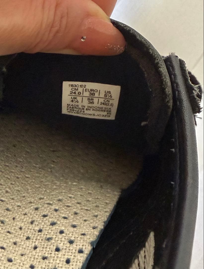 中古／オニツカタイガー　メキシコ66 SD ブラックホワイト　24.0