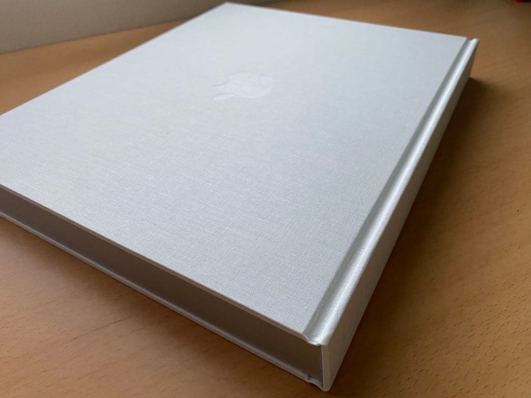 アップル写真集　Designed by Apple in California