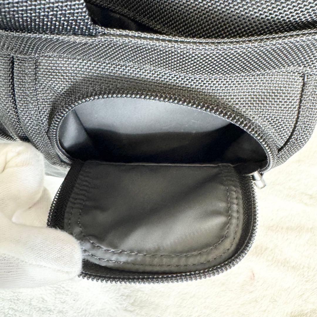 【良品】廃盤 TUMI トゥミ キャリーバッグ　機内持込可能 26103D4