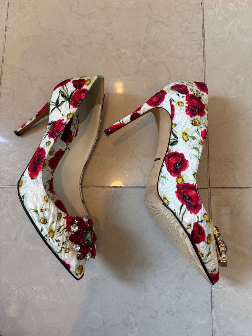 美品ドルガバ　ビジュー付き花柄パンプス　裏張り有り