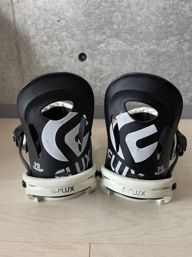 FLUX PR ビンディング ホワイト/ブラック S スノーボード バイン