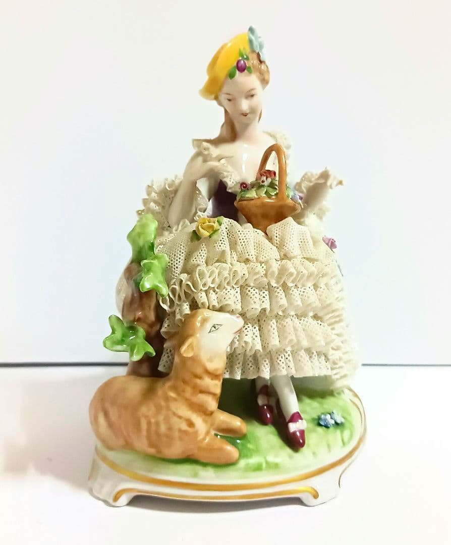 【希少】ウンターヴァイスバッハ　フィギュリン　レース人形　陶器人形