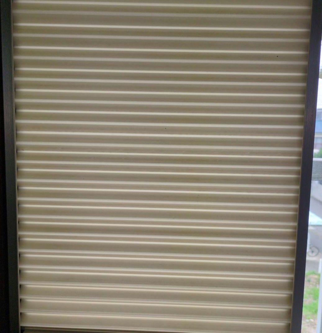 窓用エアコン ホワイト 冷房機能　ウィンド型ルームエアコン。小泉成器。ほぼ未使用