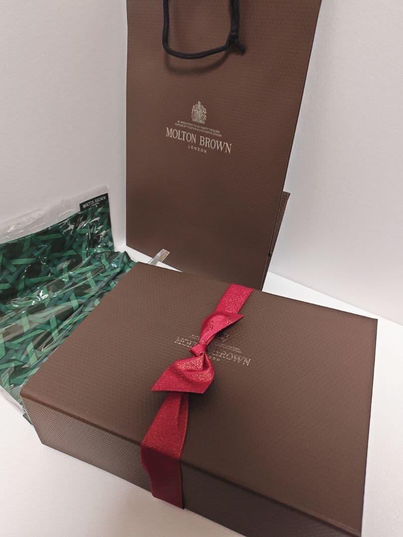 新品未開封品 MOLTON BROWN （モルトンブラウン）ギフト包装6本セット