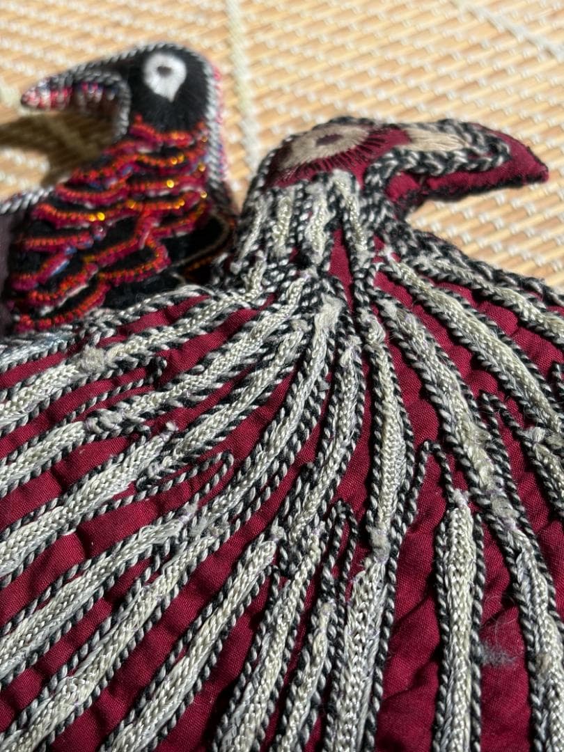 ✦雛がまもる心のおまもり帽✦ 伝統的な鶏型刺繍帽子