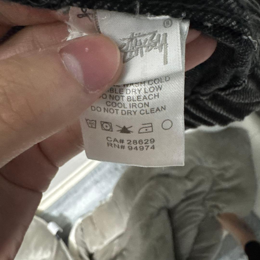 STUSSYジップパーカー