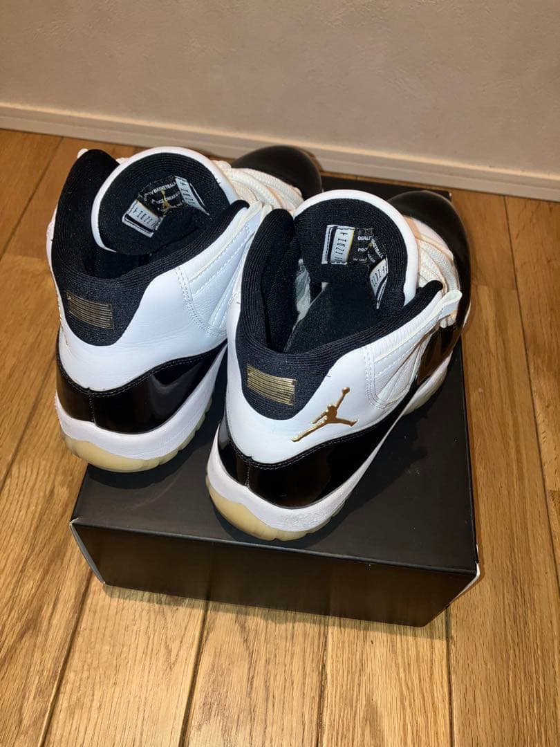 エアジョーダン11 レトロ　グラティチュード