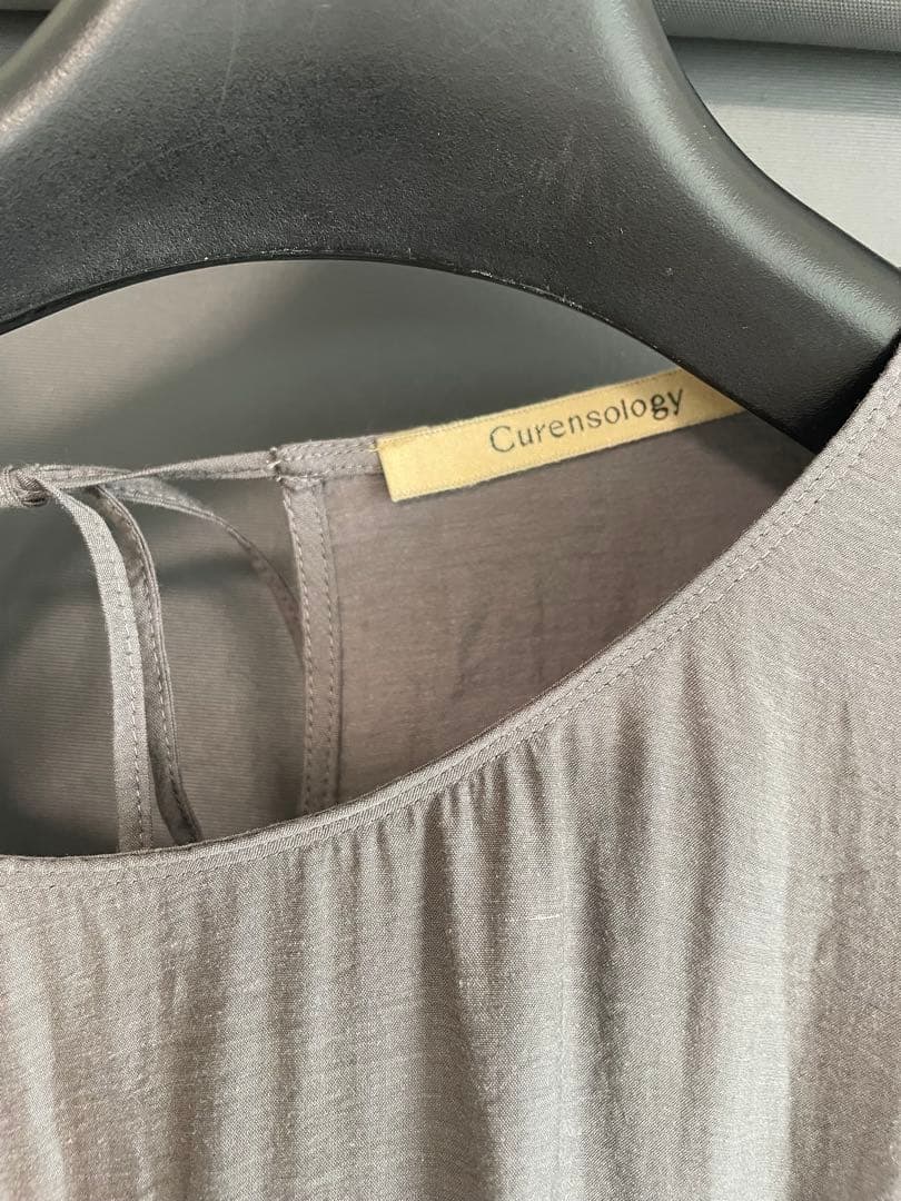 シアーギャザーブラウス　カレンソロジー