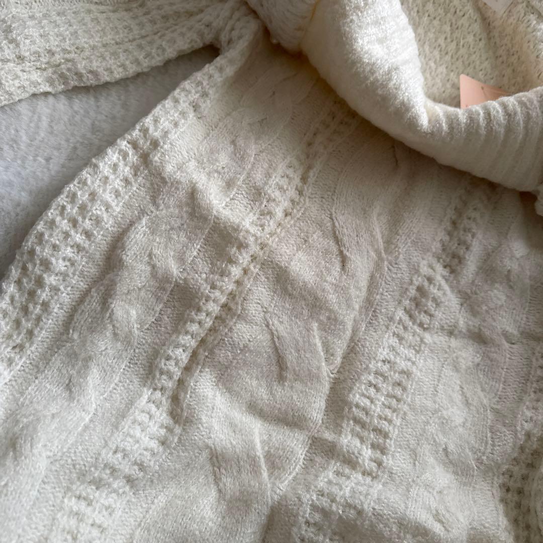 リズリサ　アイボリー ケーブルニット オフショルダー 長袖　パール付きリボン