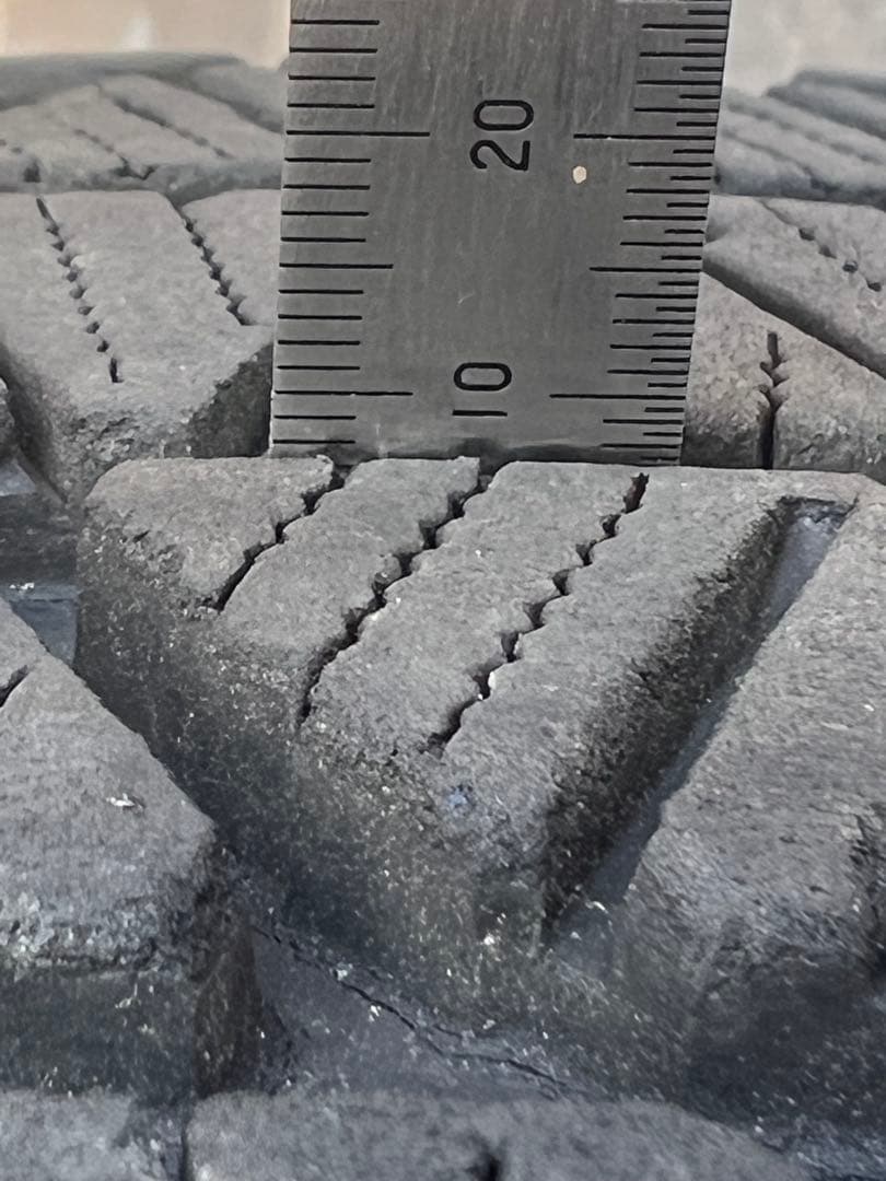 17インチホイール・タイヤ4本セット