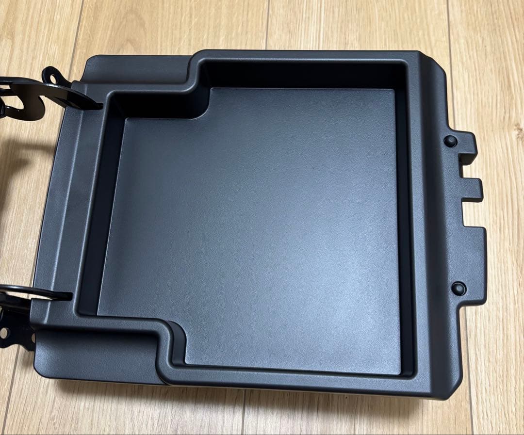 新品　150系ランドクルーザープラド　コンソールアームレスト（ベージュ内装）