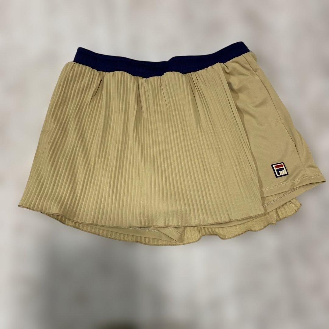 FILA プリーツスカートセットアップ ベージュ/ネイビー　Lサイズ