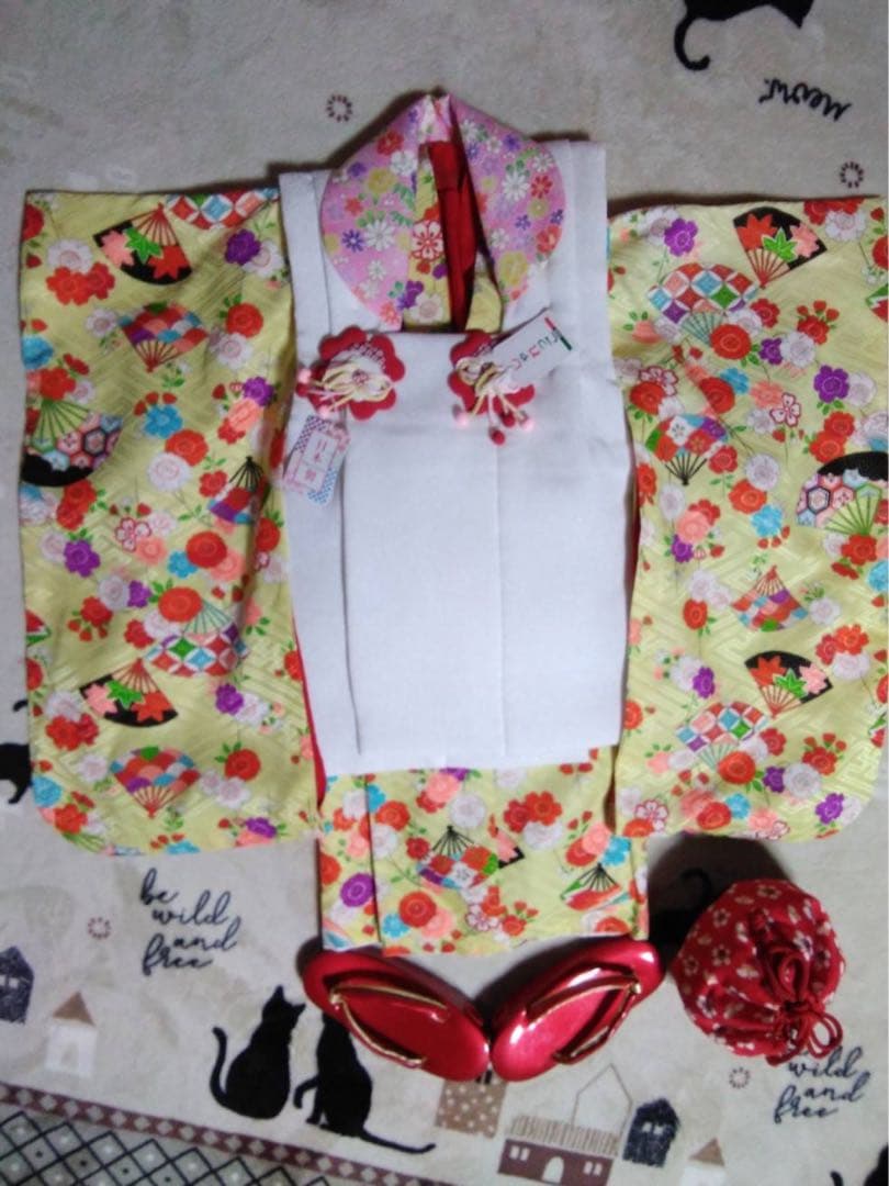 3歳向け・化繊・お着物とお被覆のセットです