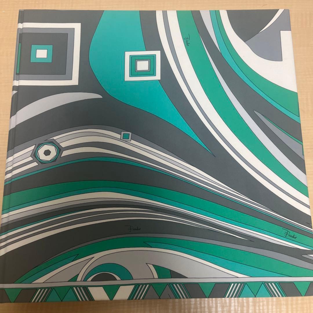 エミリオプッチ本