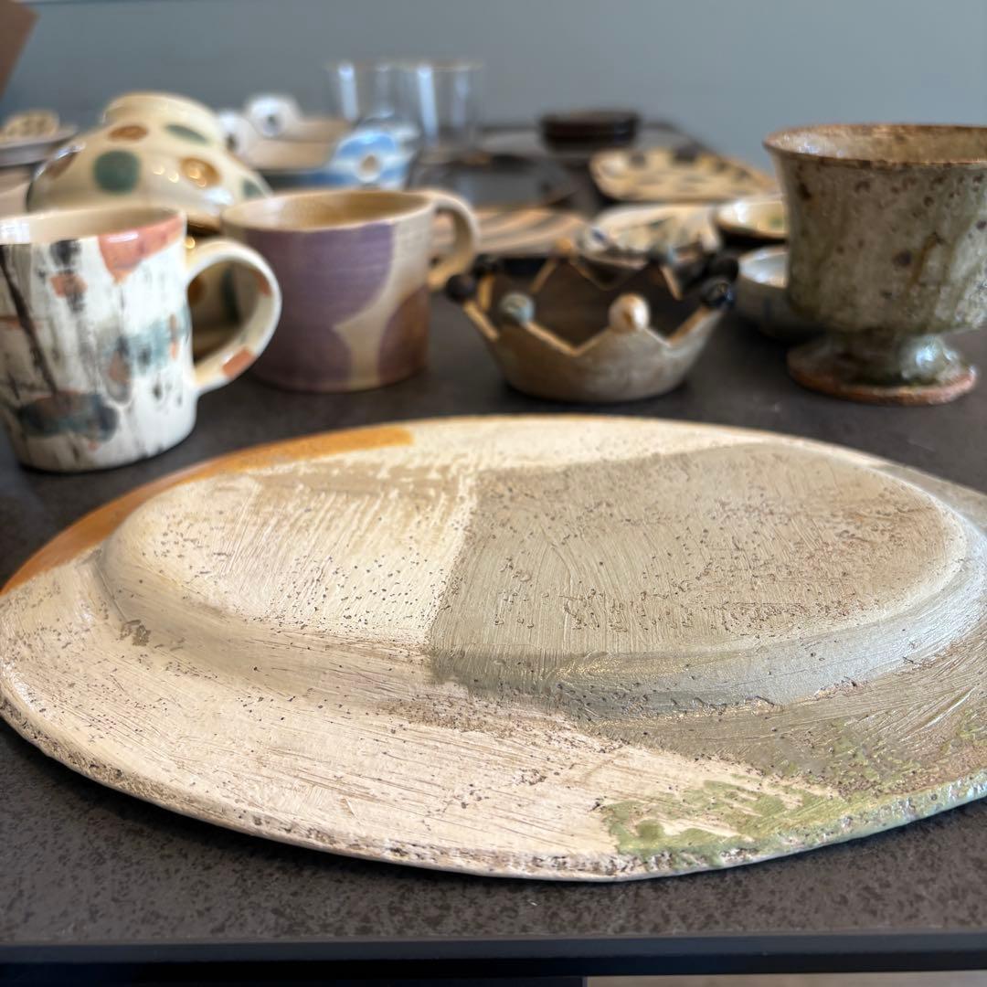 東恩納美架さんオーバル皿