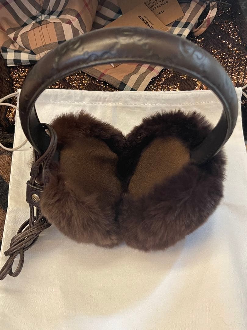 GUCCI グッチ イヤーマフ ファー モコモコ 紐つき 245929 レザー