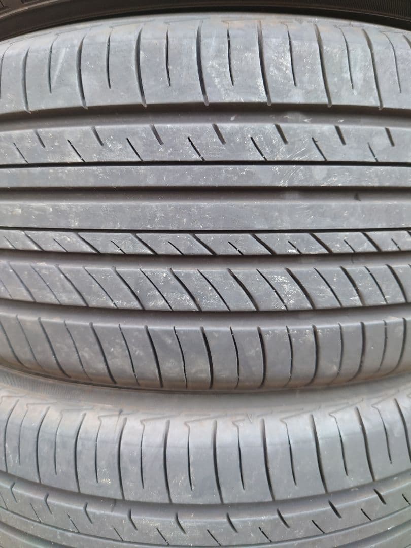 送料込　225/45R18 YOKOHAMA ADVAN dB V552　4本