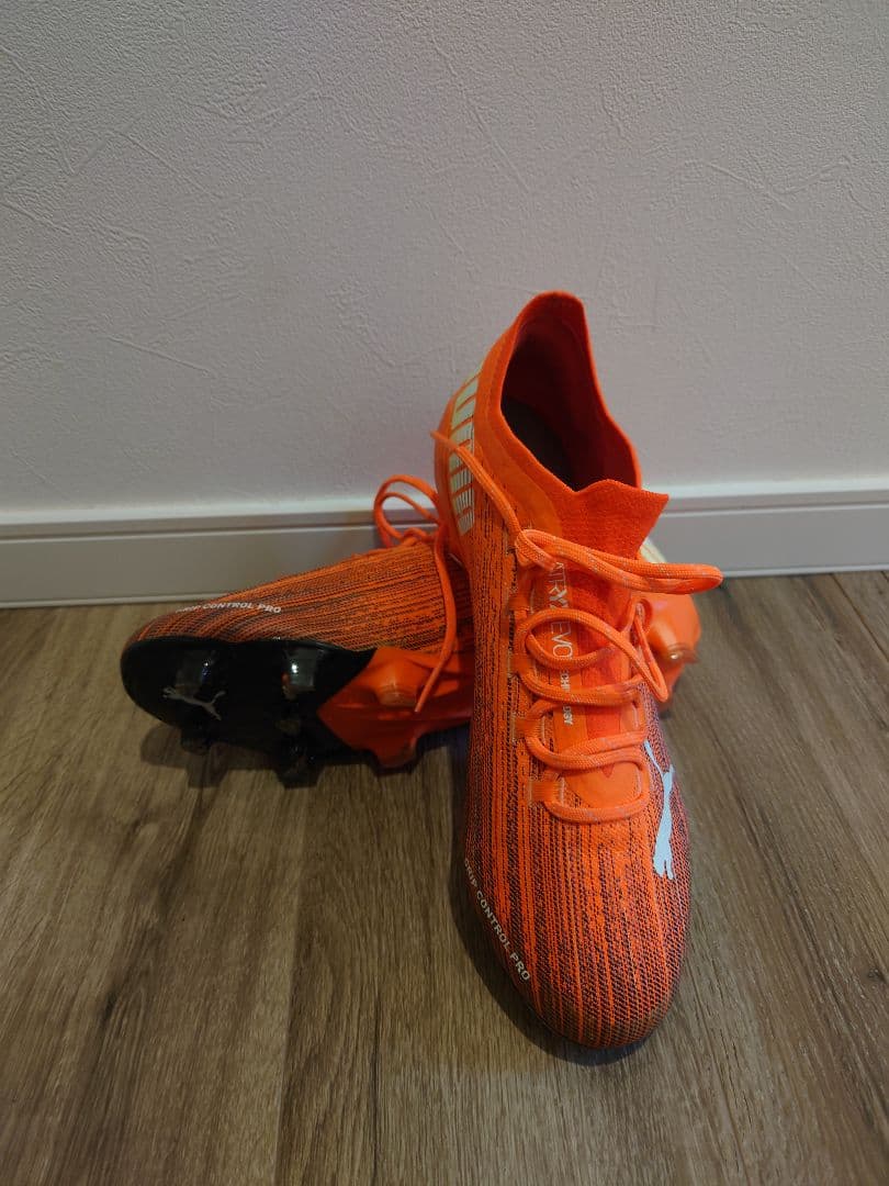 プーマ　ウルトラ　1.1 FG/AG 26.5cm