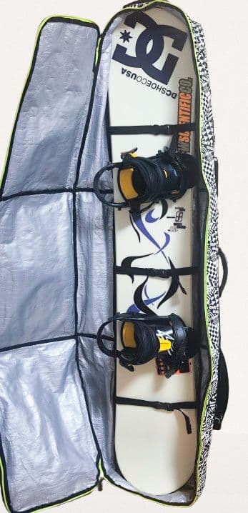 Forum スノーボード 157cm　ビンディング・ケース付きセット