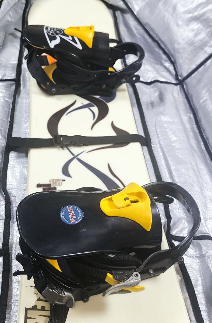 Forum スノーボード 157cm　ビンディング・ケース付きセット