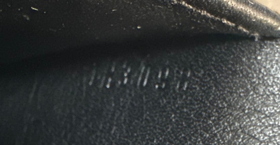 ルイヴィトン モノグラム マヒナ ポルトフォイユ アメリア 長財布