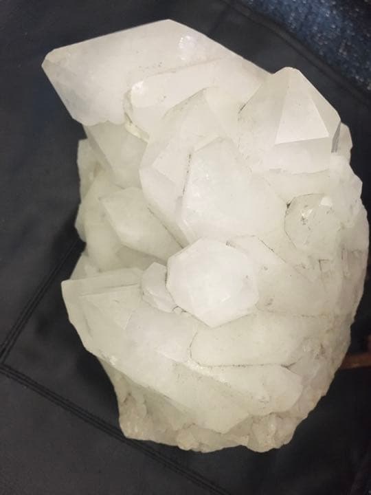 17x14x17 cm 4 KILO‼️ 大きい‼️白い水晶のクラスター