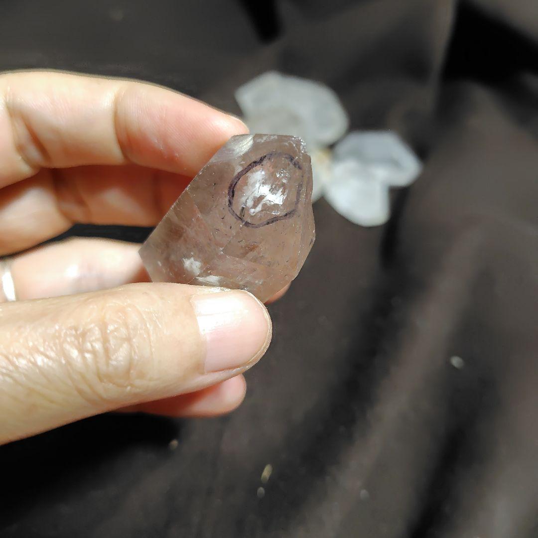 専用❤水入り水晶16個、黒砂あり、気泡あり、多彩