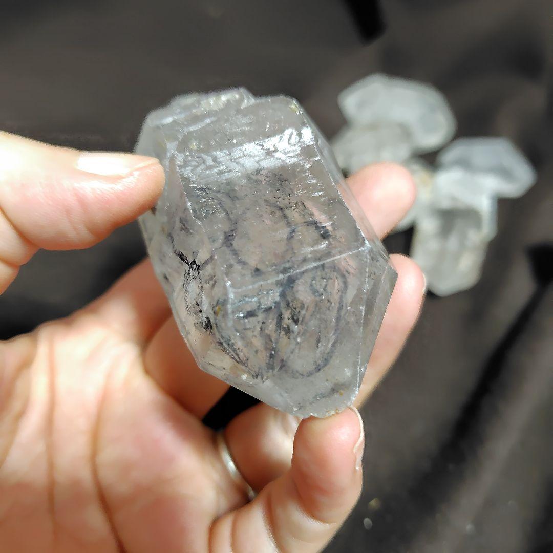 専用❤水入り水晶16個、黒砂あり、気泡あり、多彩