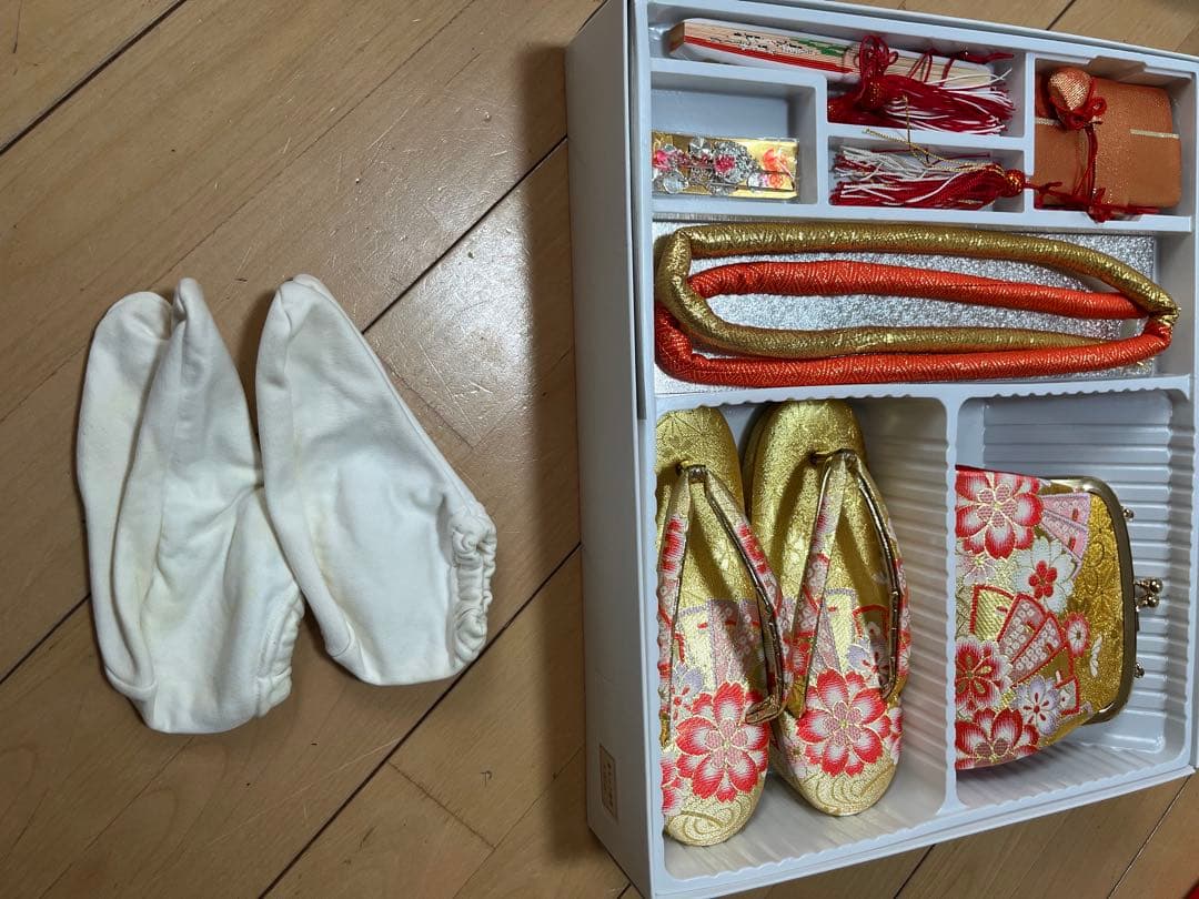 晴れ着‼️七五三用着物 黒とピンクの花柄