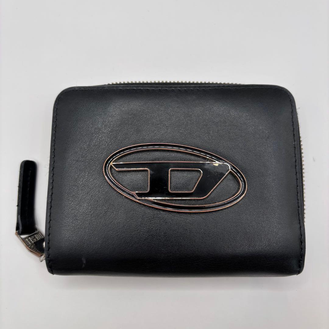 DIESEL 二つ折り財布　1dr ロゴ　ラウンドジップ　ブラック　デカロゴ
