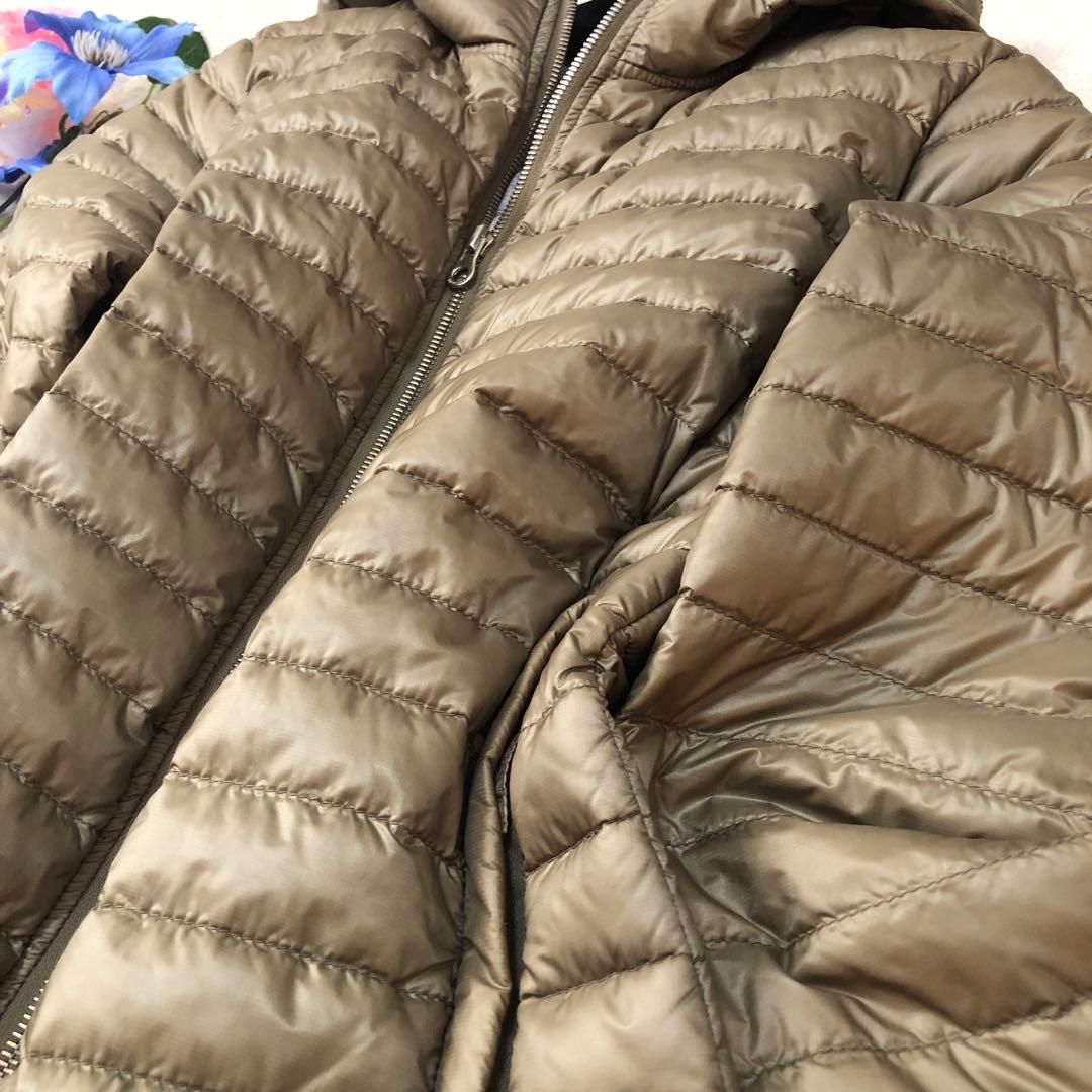 デュベティカ　ダウンジャケット　ライトダウン✨　シャンパンゴールド✨　38