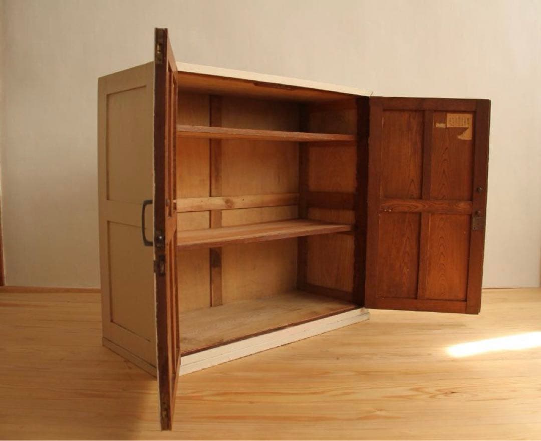 棚　キャビネット　木製　高さ82㎝　白　アンティーク　レトロ　古道具