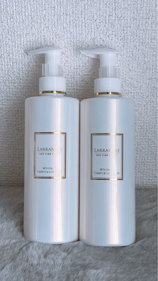 Ｅ☆ララビュウ ホワイトCエッセンスローション-N 300mL 2個