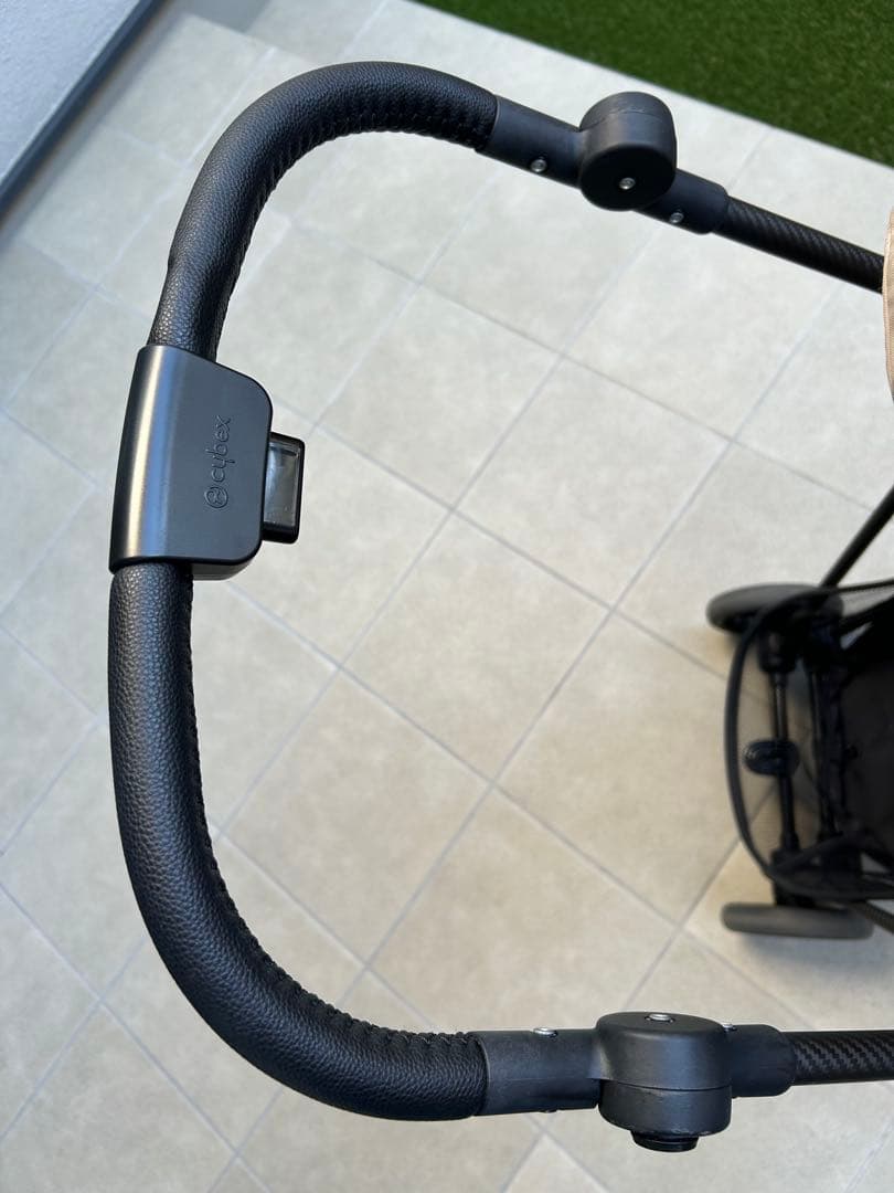 【美品】Cybex サイベックス　メリオカーボン　シーシェルベージュ　ホルダー付