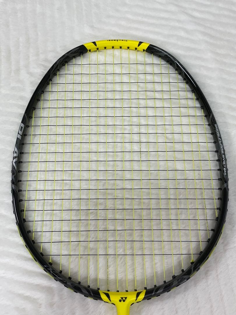 バドミントンラケット　ナノフレア1000PLAY 美品　4UG5
