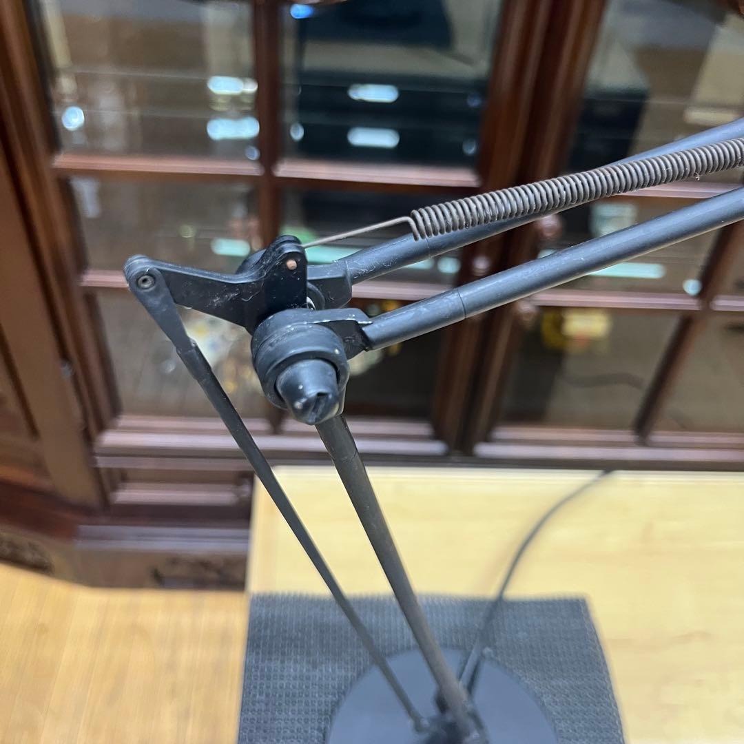 LUCEPLAN（ルーチェプラン）ベレニーチェ　デスクライト　一箇所ヒビあり