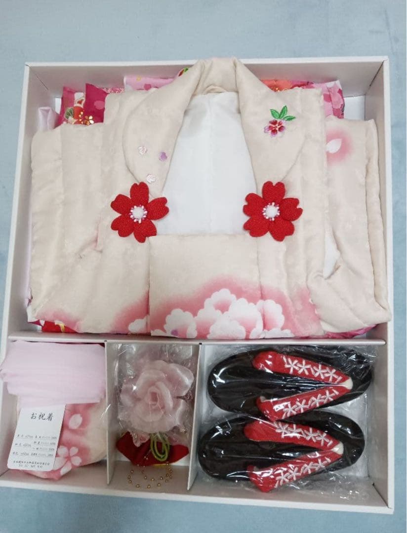 七五三　3歳　着物　女の子　マユミハセガワ　セット　着物　美品　草履（新品）