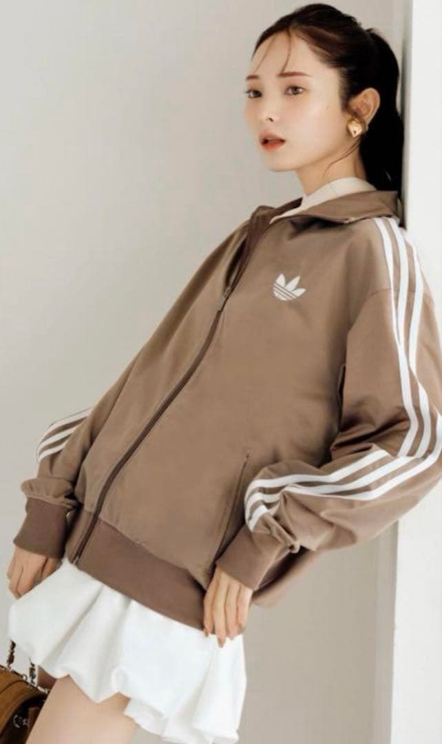 K*U様 adidas オリジナルforsnidelブラウン ジップアップジャケ