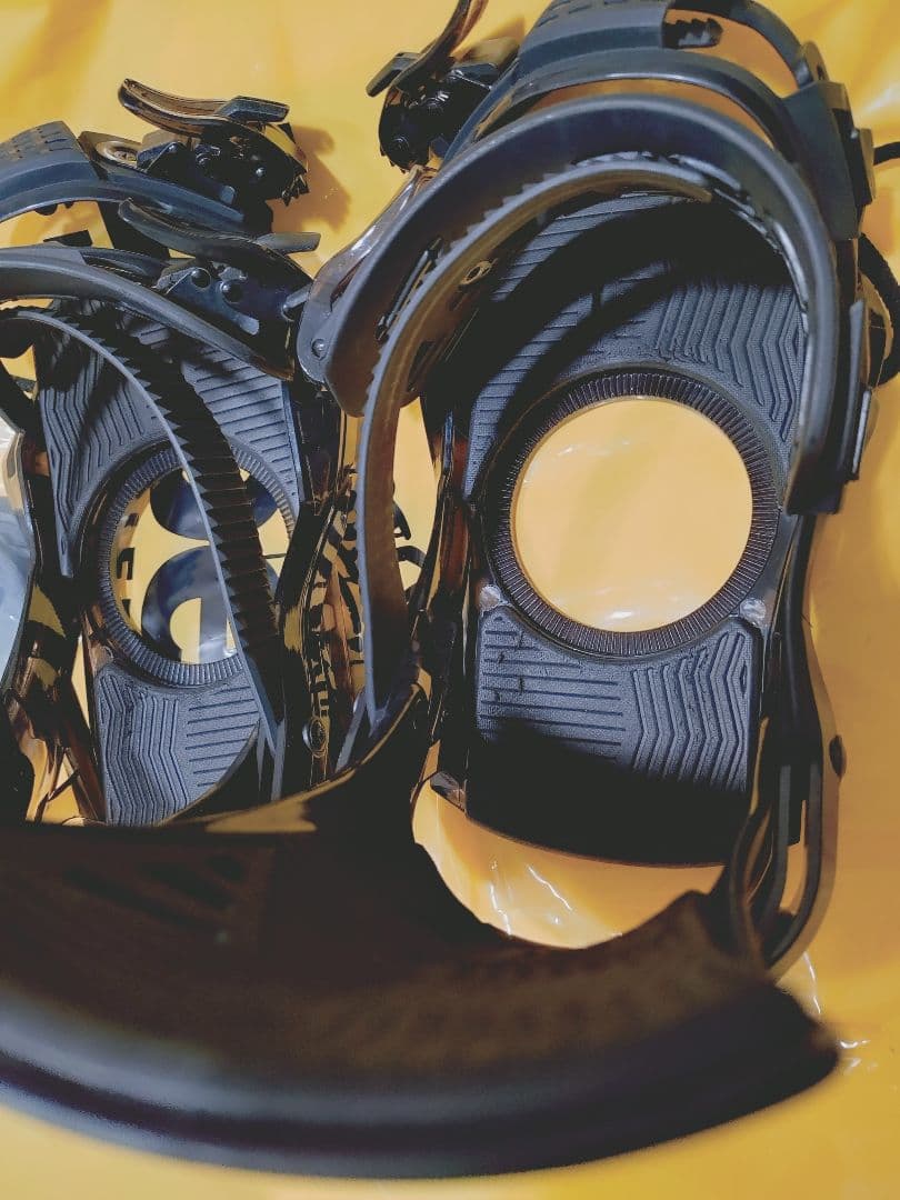 スノーボード ビンディング ブラック